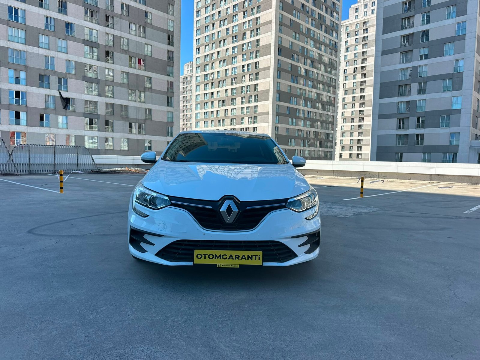 RENAULT MEGANE 400 BİN TL PEŞİNAT İLE 36 AY TAKSİT İMKANI